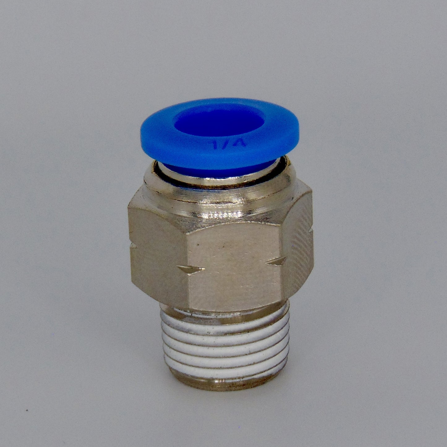 Male Adapter Fitting: Push-to-Connect x MNPT, 1/4" OD Tube x 1/8" Pipe Size, Brass